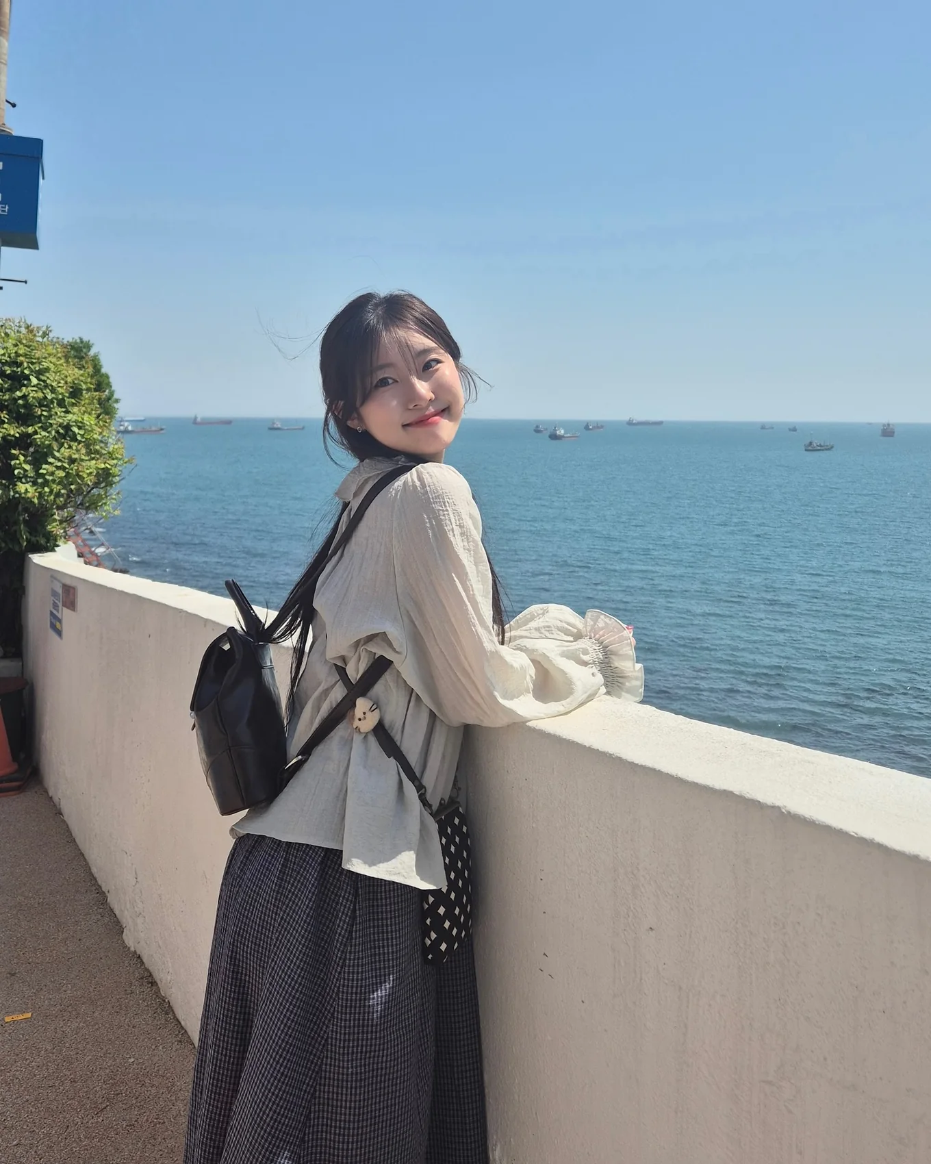 Busan people feed portrait 17