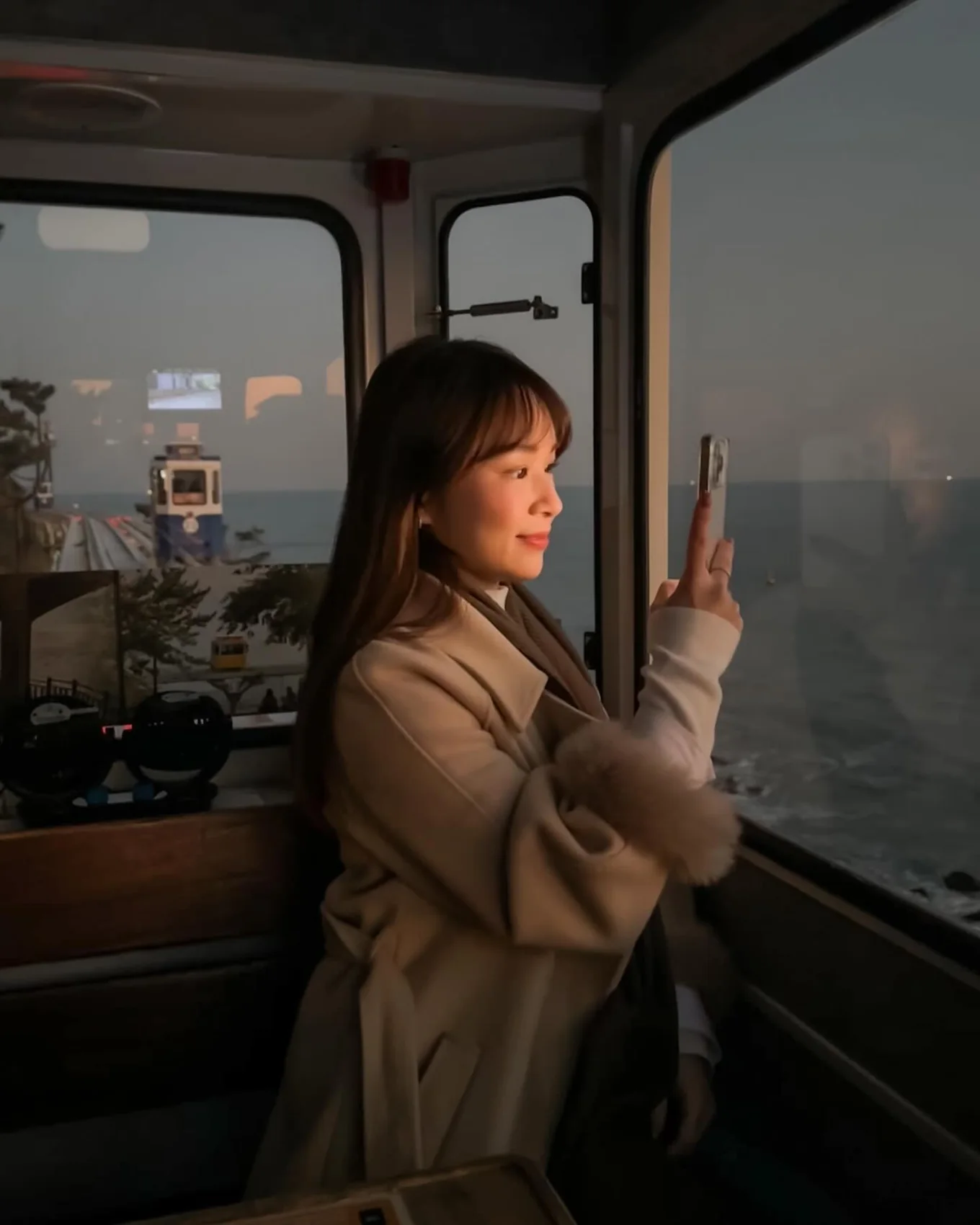 Busan people feed portrait 18