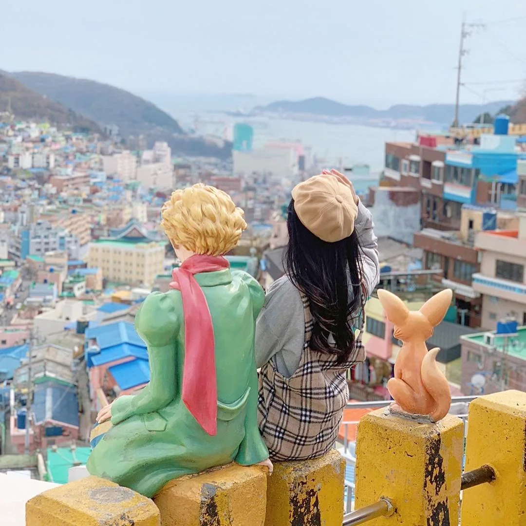 Busan people feed portrait 31
