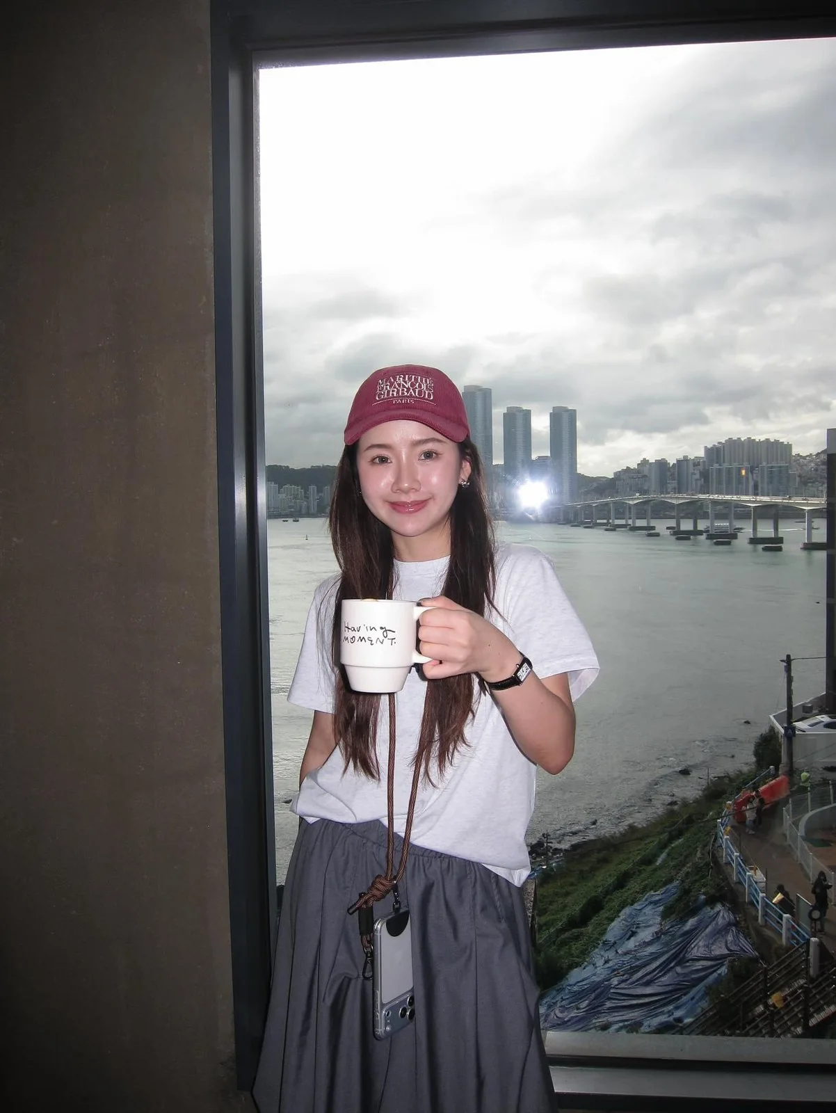 Busan people feed portrait 53