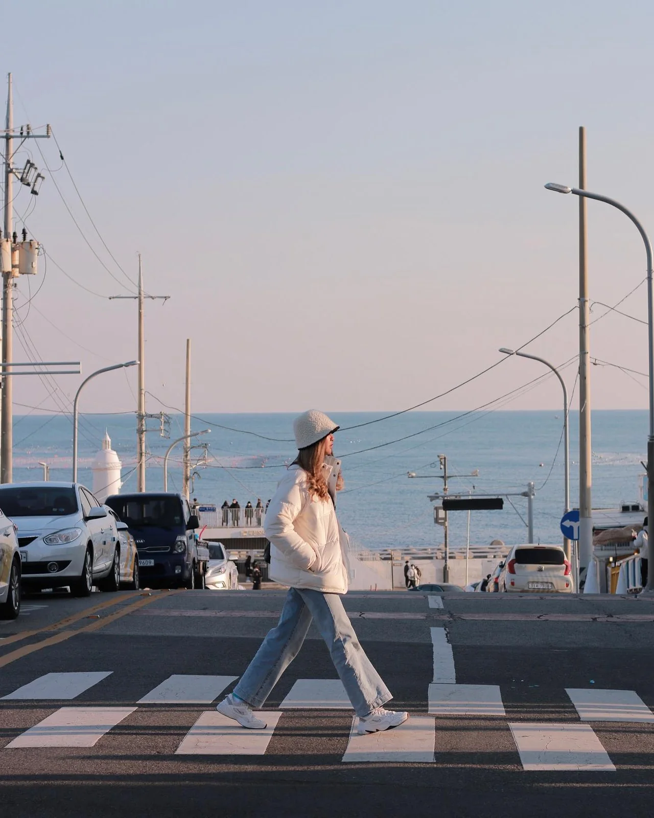Busan people feed portrait 55