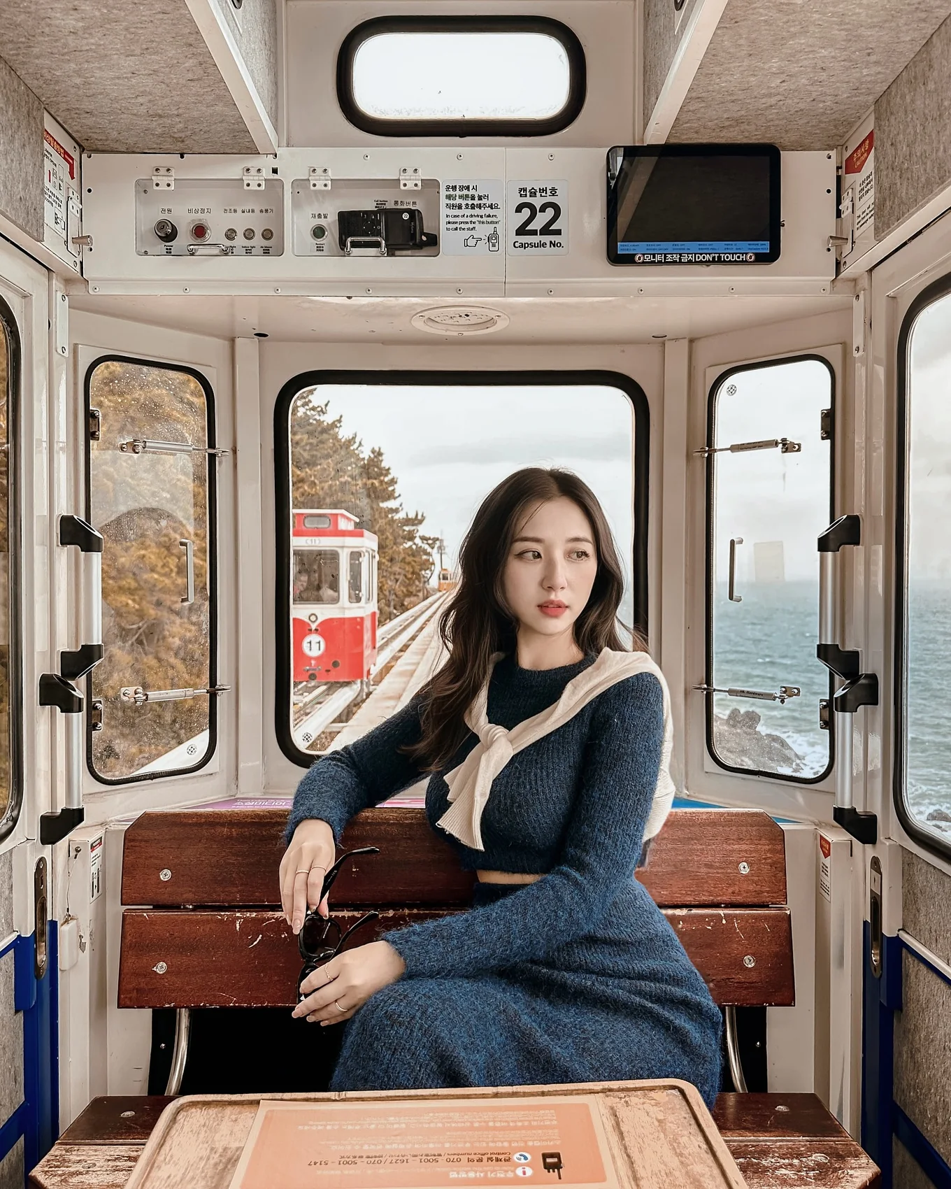 Busan people feed portrait 59