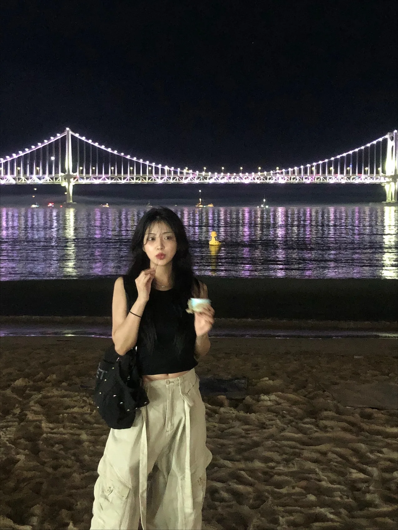 Busan people feed portrait 62