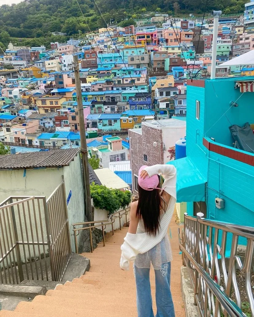 Busan people feed portrait 88